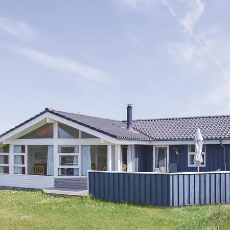 Four-bedroom Holiday In Сasa de vacaciones Blokhus